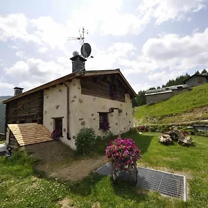 mountain-chalet-scoiattolo.it-lombardy.com/